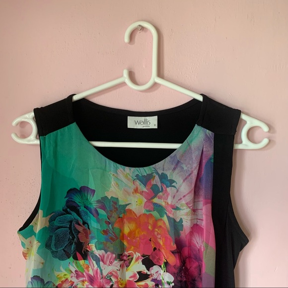 Wallis black with floral print - Picture 3 of 4